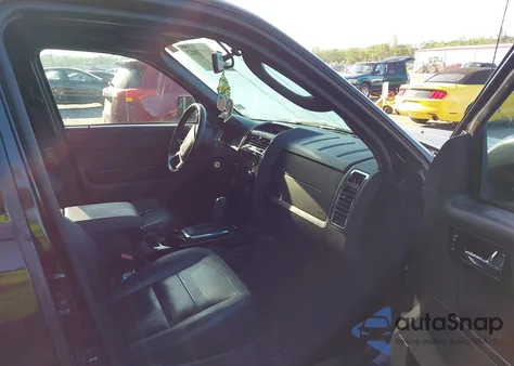 2011 Ford Escape Limited z USA, uszkodzony, nr VIN 1FMCU9EG7BKC12019